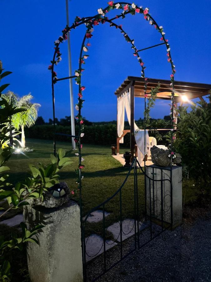 Bed and Breakfast A Lu Fanizza Cutrofiano Exterior foto